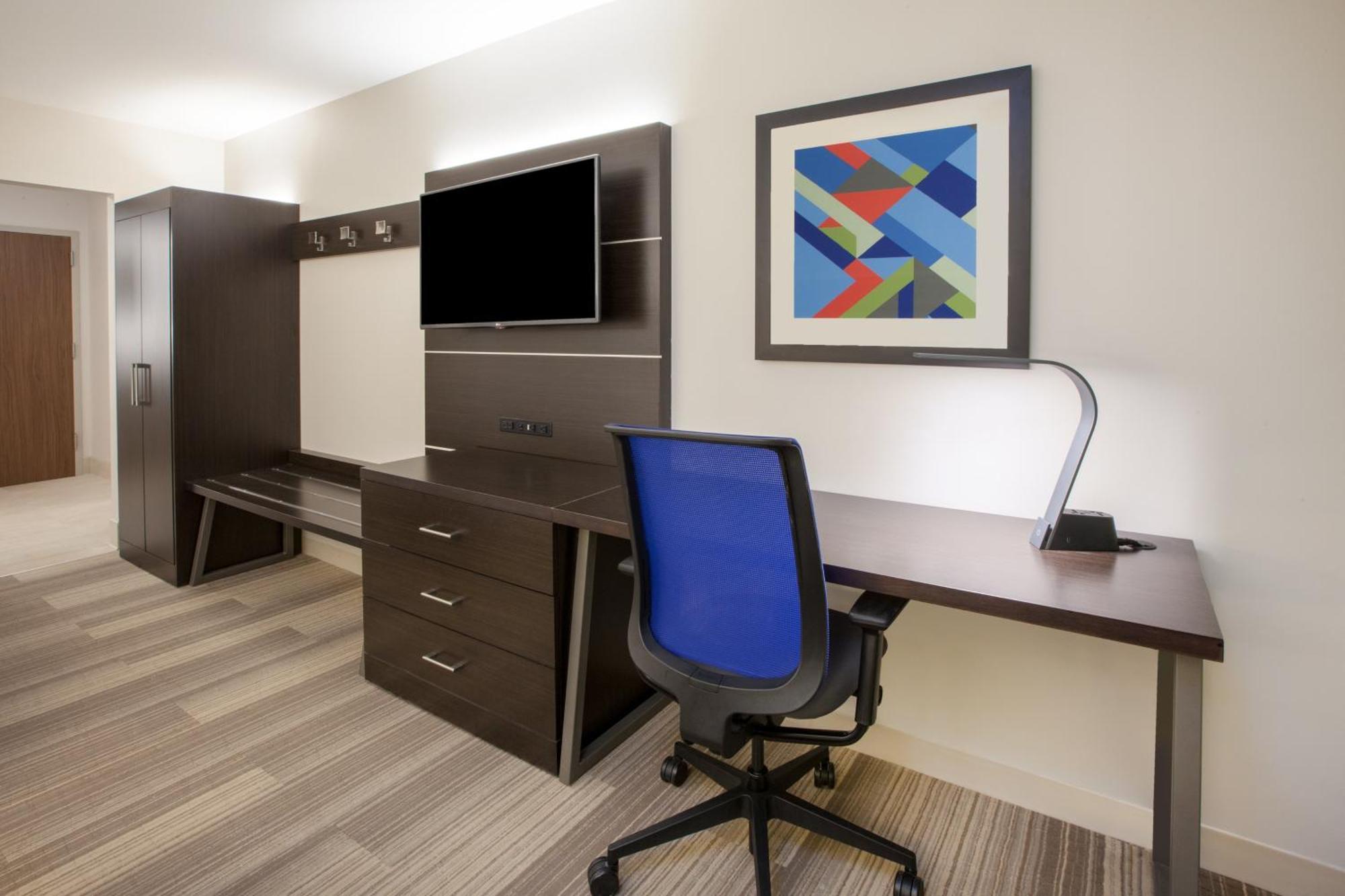 Express & - South I-25 By Ihg 3*